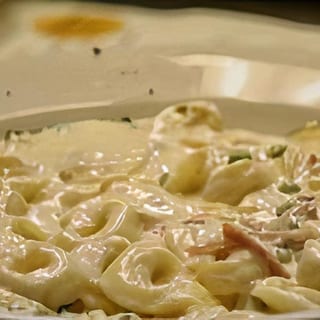Tortellini carbonara
