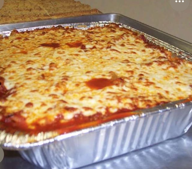 Family lasagna 1/2 tray.
