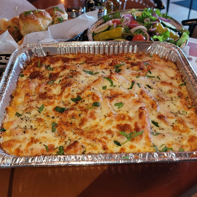 Family baked ziti (4/5).