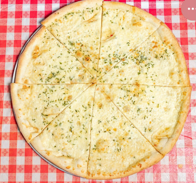Alfredo pizza.
