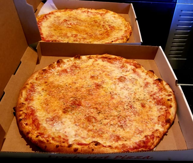 Cheese pizza.